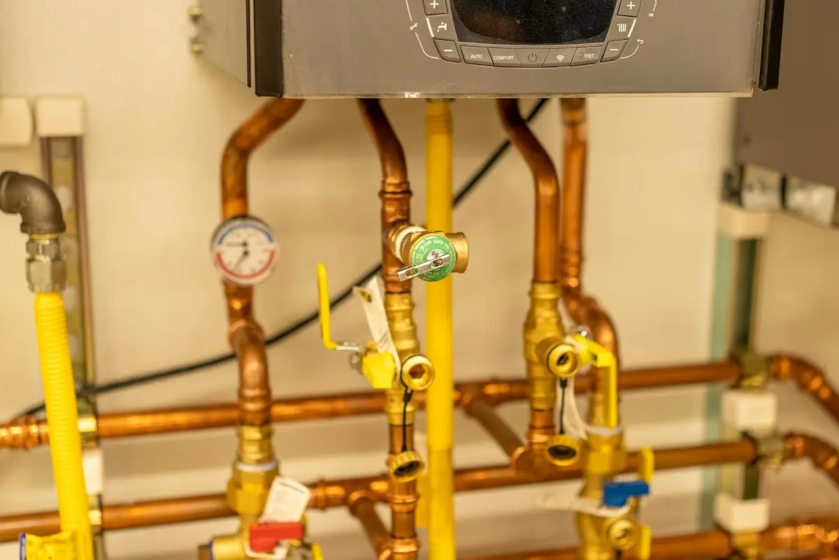 Licensed technician providing Pipe Repair for a homeowner in Walnut